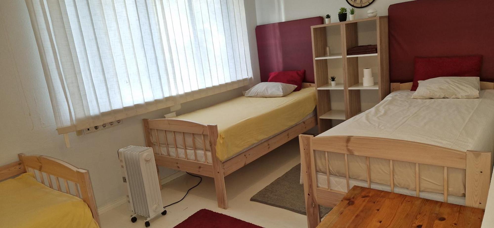 Freedom65 Hostel And Caravan Talin Exterior foto