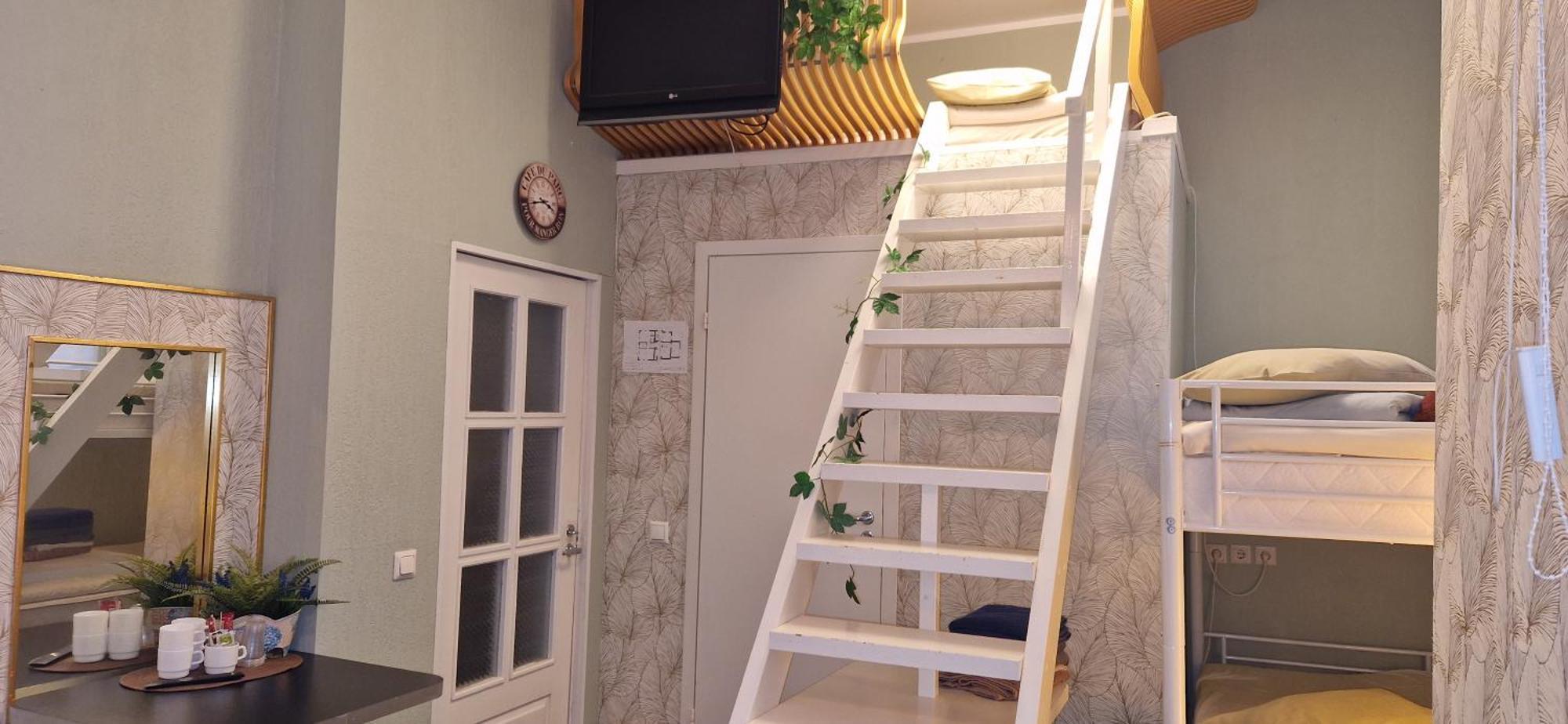 Freedom65 Hostel And Caravan Talin Exterior foto